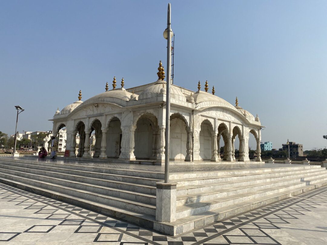 pawapuri jal mandir